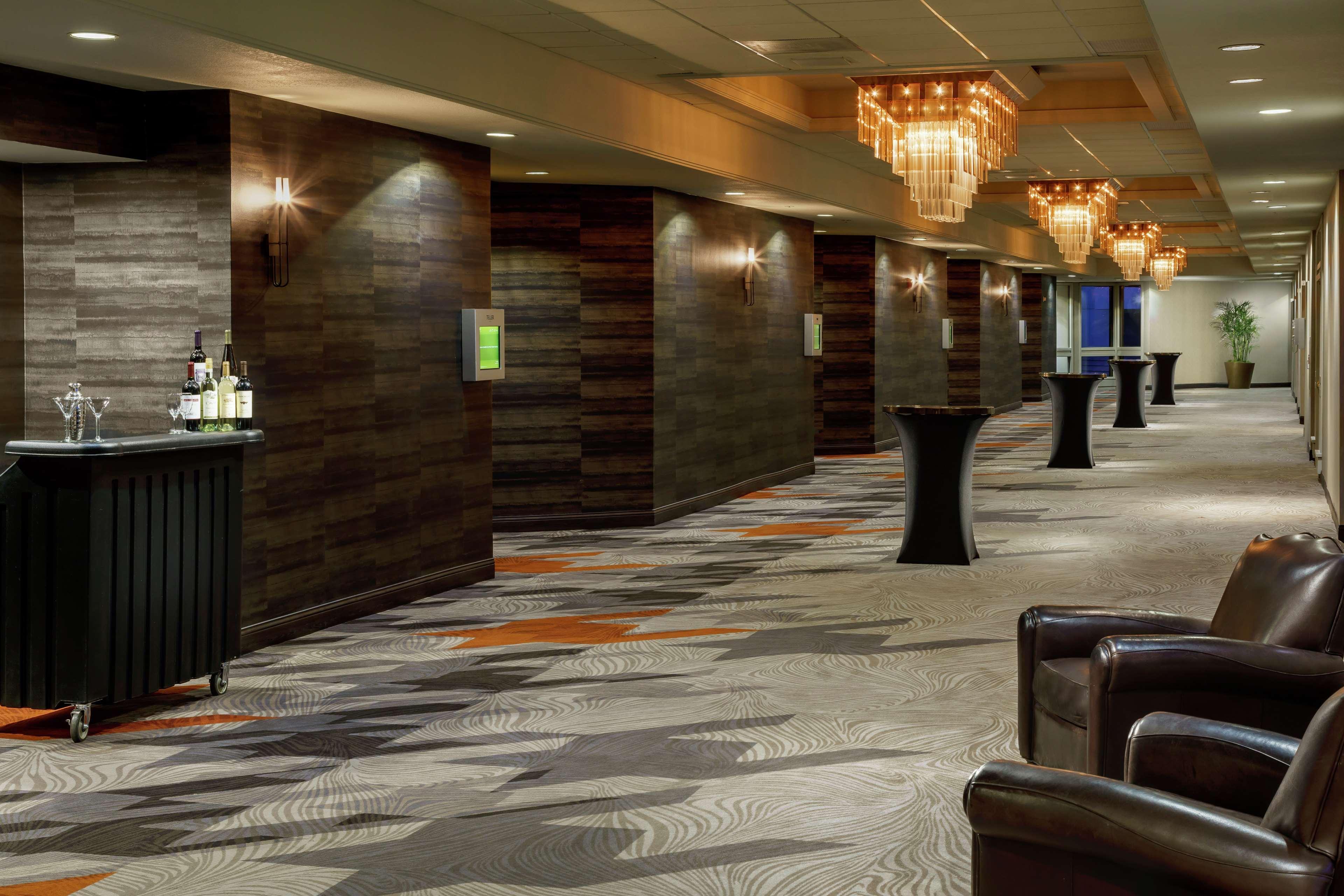 Hotel Doubletree By Hilton Colorado Springs Exterior foto