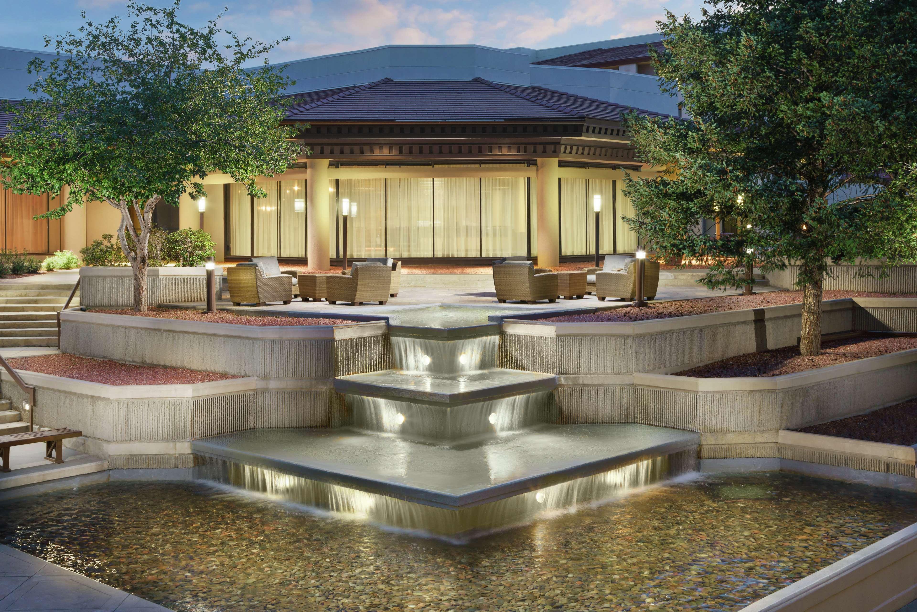 Hotel Doubletree By Hilton Colorado Springs Exterior foto