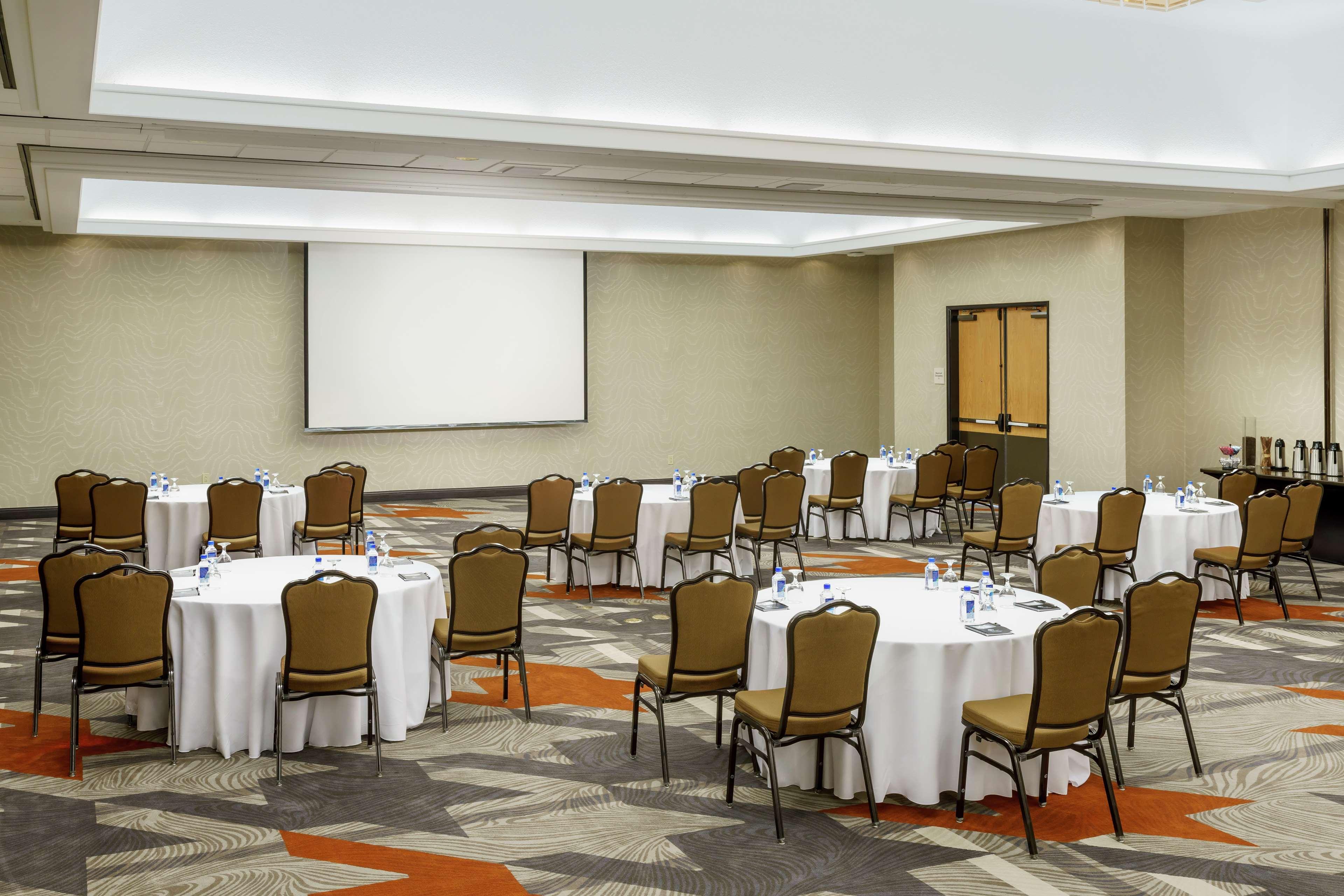 Hotel Doubletree By Hilton Colorado Springs Exterior foto