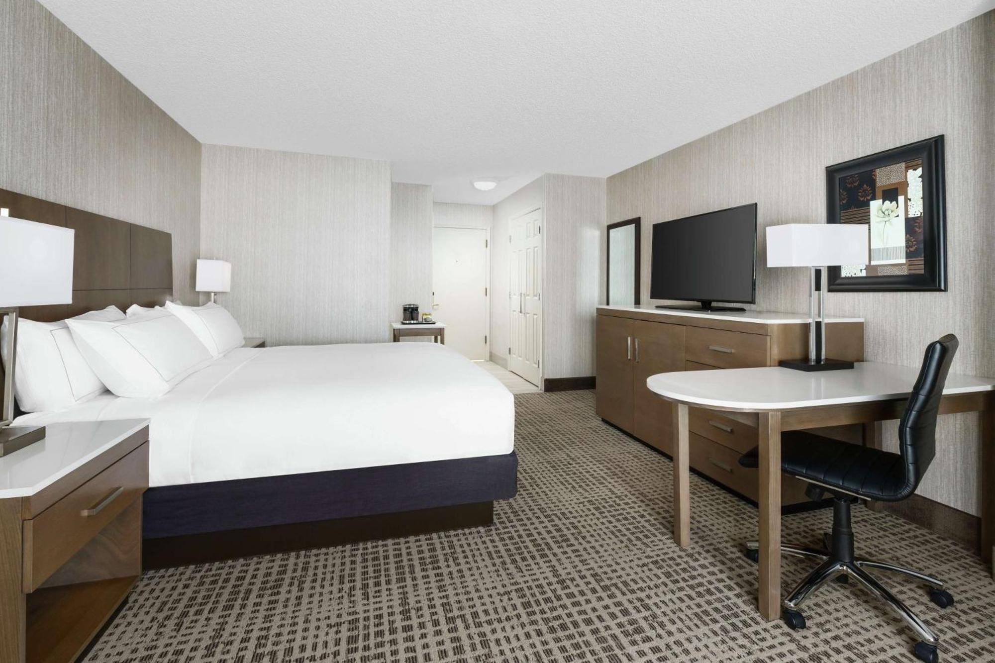 Hotel Doubletree By Hilton Colorado Springs Exterior foto
